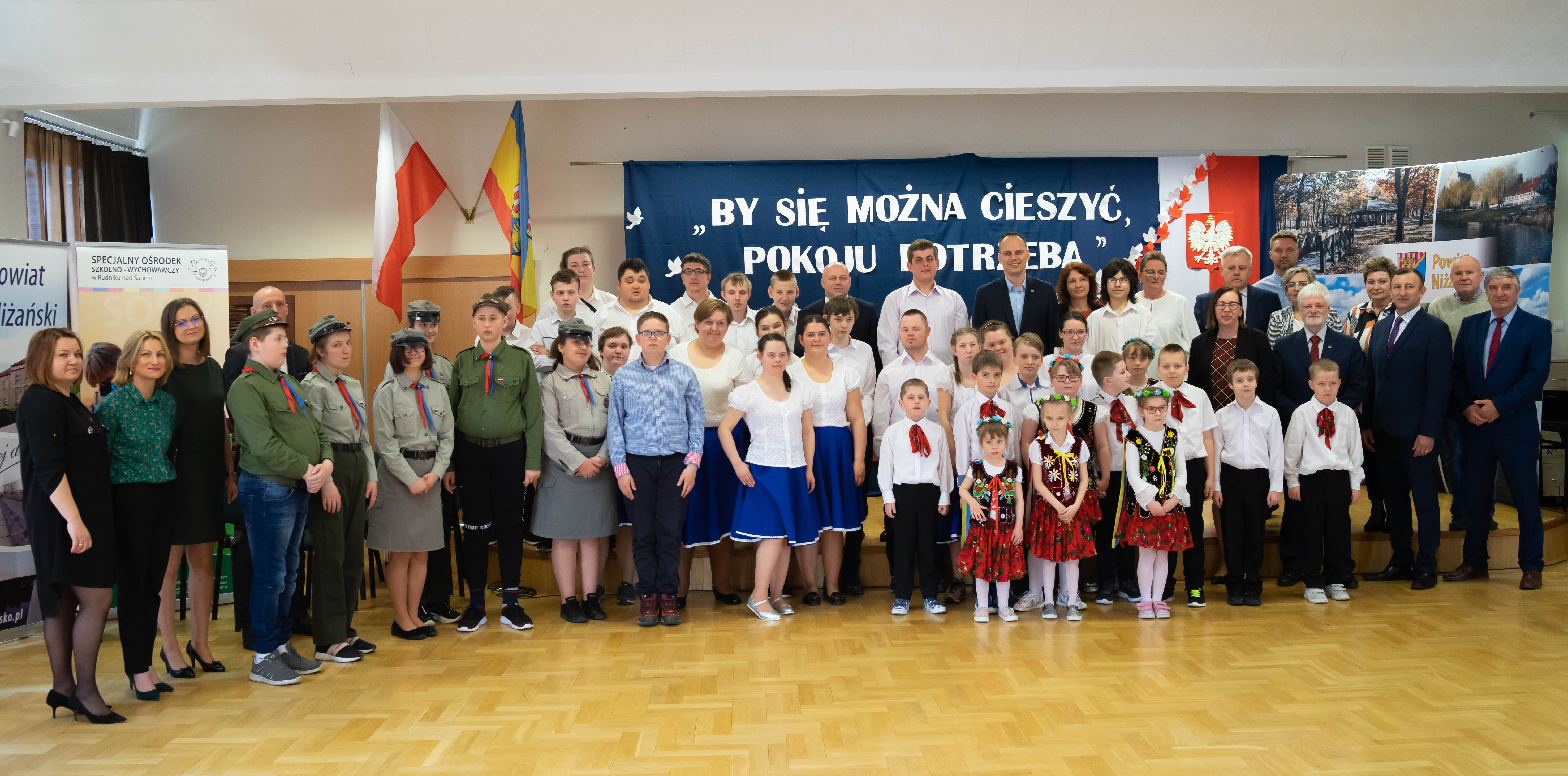 Podopieczni SOSW w Rudniku nad Sanem pamiętają o majowych świętach